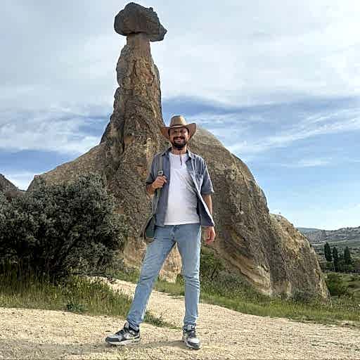 Osman Fikret
Yıldız